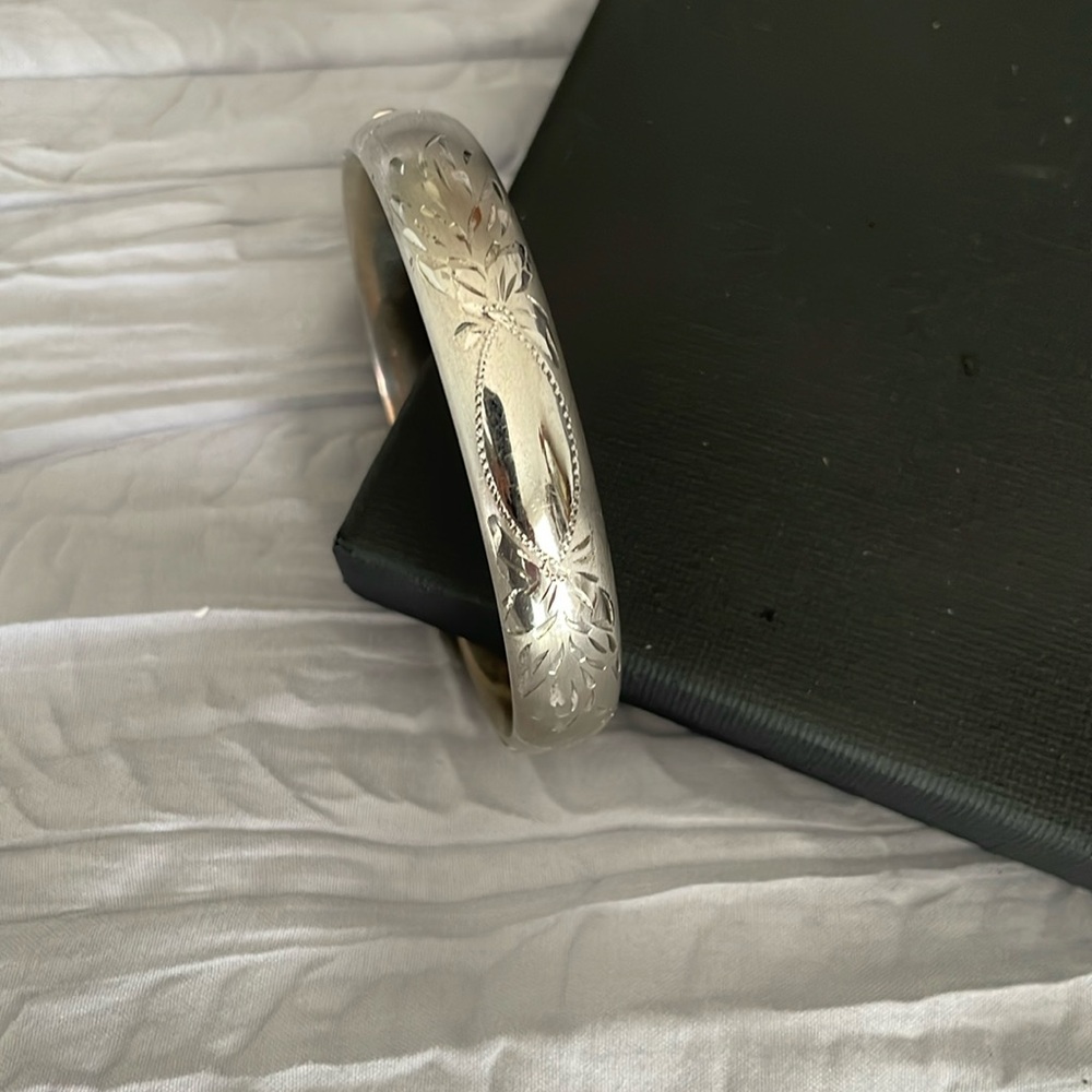 Walter E Hayward hinged Bracelet.